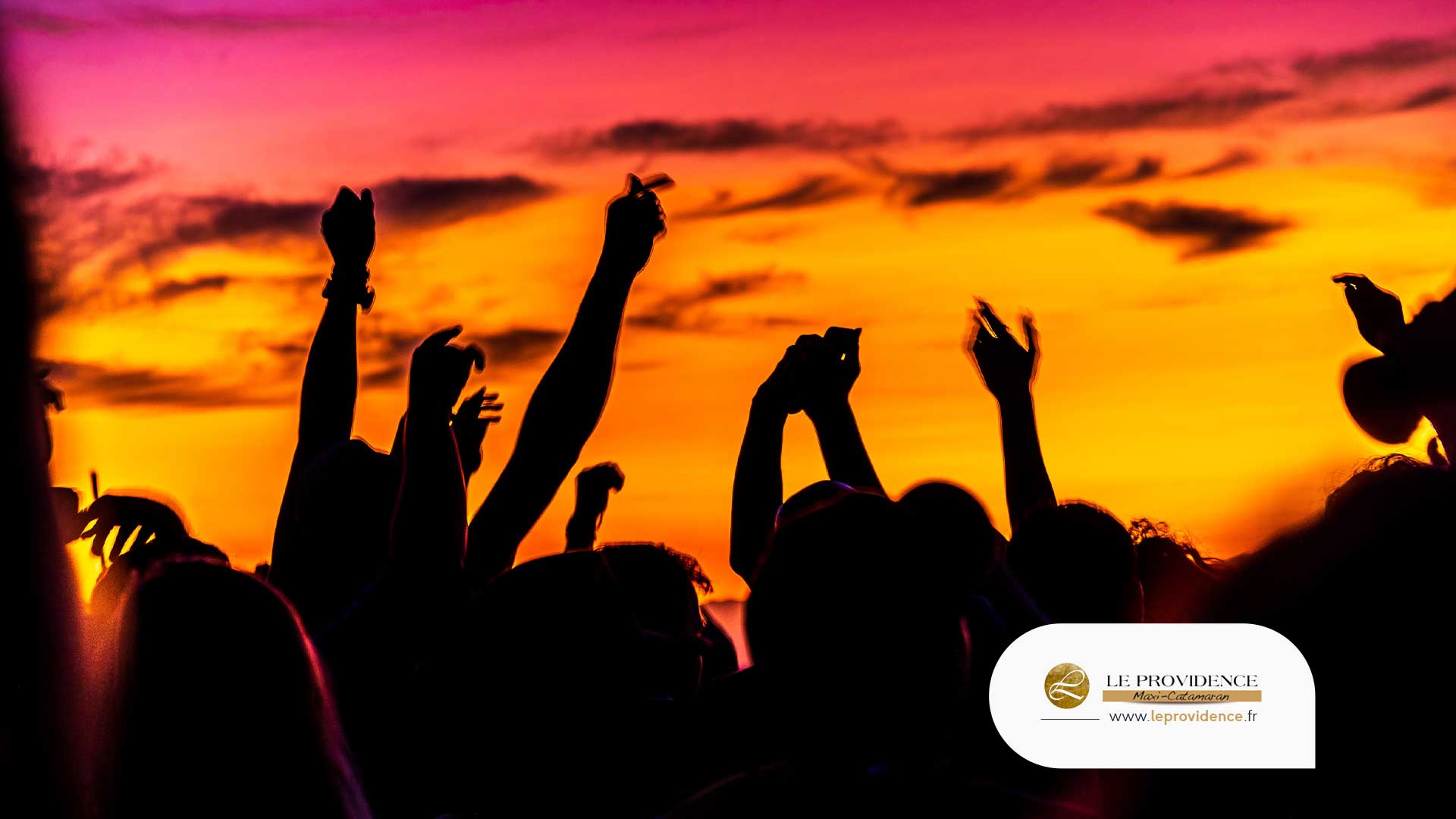 Couché de soleil avec le Providence