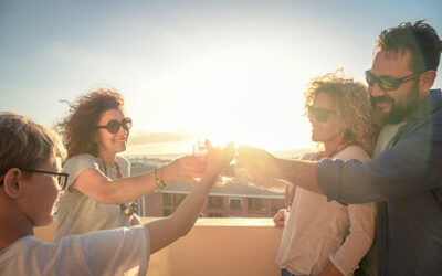 Bon cadeau express : Offrir une soirée romantique ou entre amis en catamaran au Grau du Roi